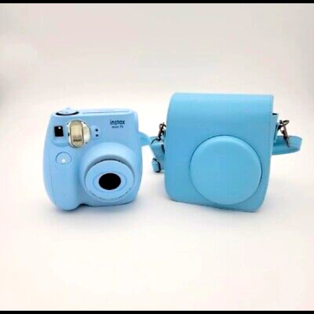 Fujifilm FinePix XP130 16.4-Megapixel Digital Camera in Sky Blue